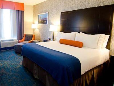 Holiday Inn Express Hotel & Suites Knoxville By Ihg Eksteriør bilde